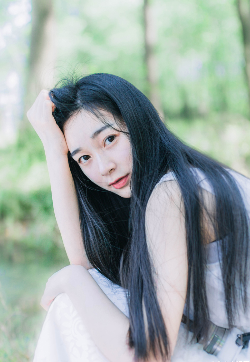 总要等到过了很久，总要等退无可退，才知道我们曾亲手舍弃的东西，在后来的日子里，再也遇不到了。